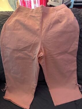 croft & barrow Pink Capris with Side Ties